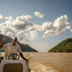 Explore el desfiladero de Sanyati en barco.