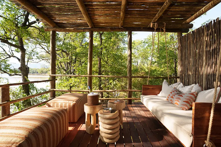chindeni-bushcamp-deck-lounge-suite
