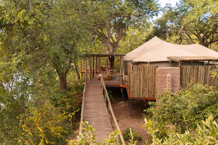 chindeni-bushcamp-suite-tent-ext-1