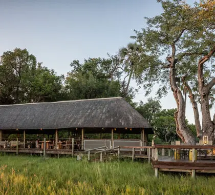 Open air for an alfresco African dining experience.﻿