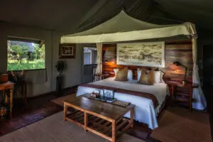 Chitabe Lediba has luxurious safari tents.