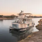 Exterior del Chobe Princess en el río Chobe.