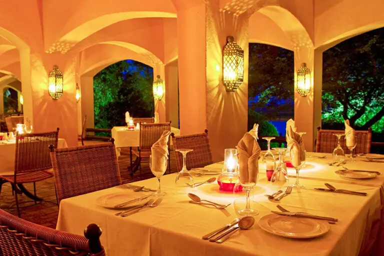 Enjoy sumptuous cuisine.