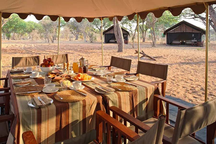 Chobe Under Canvas sirve deliciosa cocina panafricana.