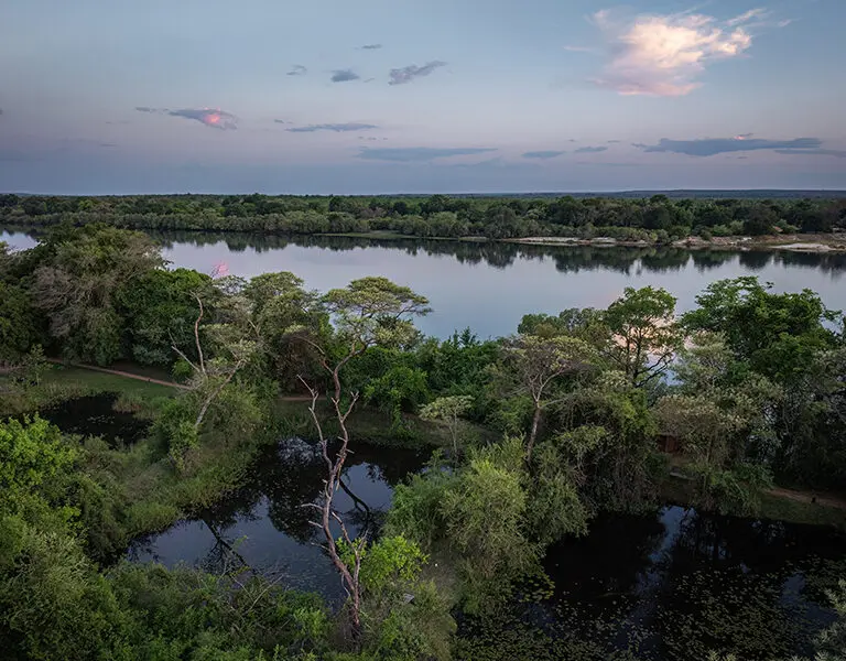 Chundukwa riverside chalets.