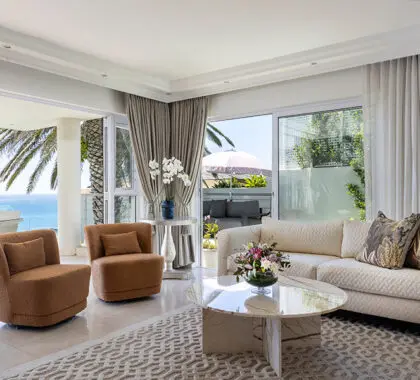 The Clarendon Bantry Bay's light and bright guest area.
