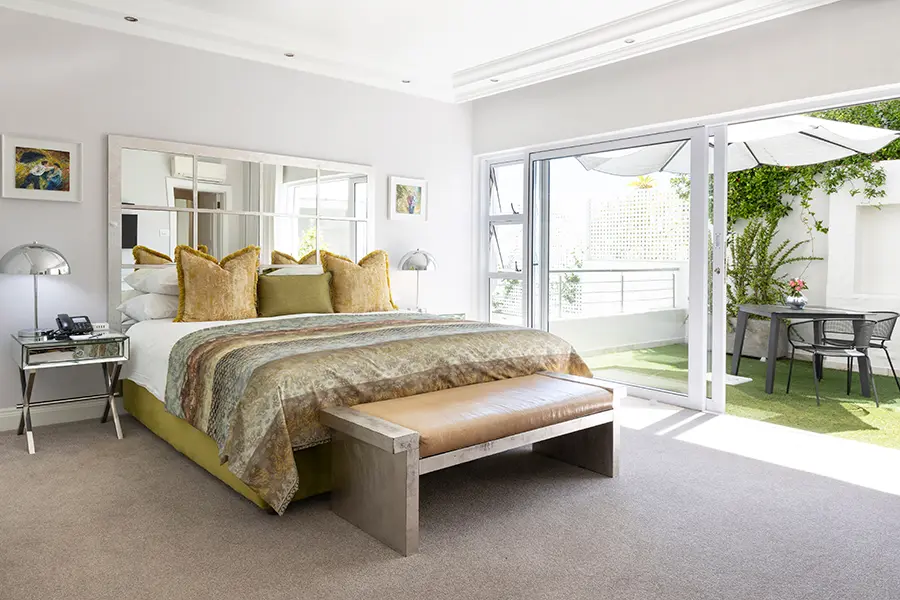 clarendon-bantry-bay-cape-town-superior-suite-2