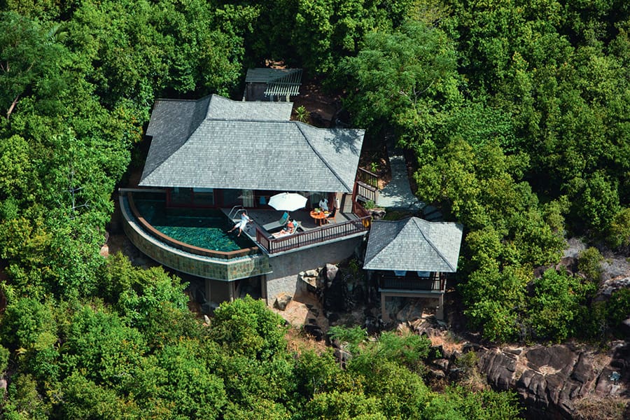 Villa en la ladera de Ephelia.