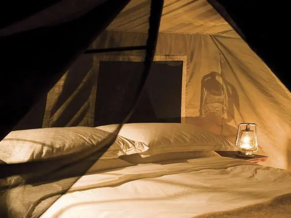 day7_chobeundercanvastent1