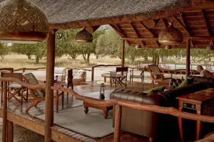 deception-valley-lodge-main-area-3
