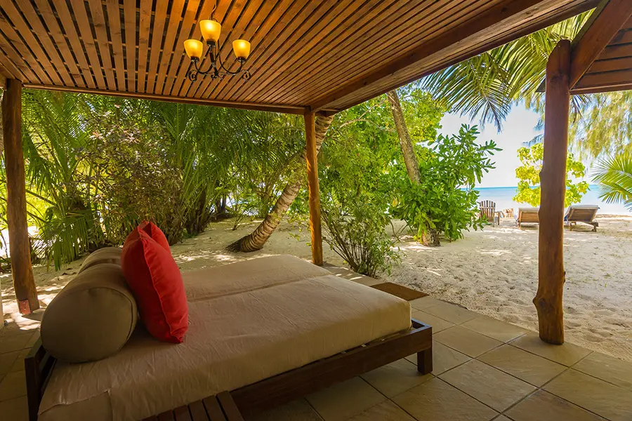 denis-private-island_delux-beach-spa-cottage_day-bed-scaled