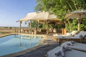 The pool deck at Dulini Anabezi. 