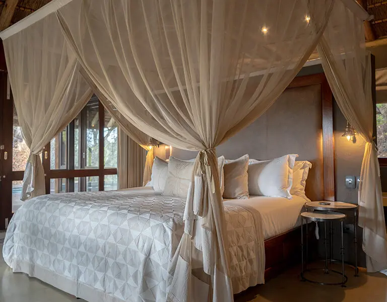 dulini-leadwood-kruger-suite-bedroom-1