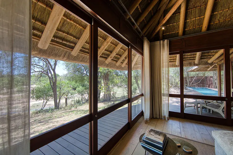dulini-leadwood-kruger-suite-lounge-4