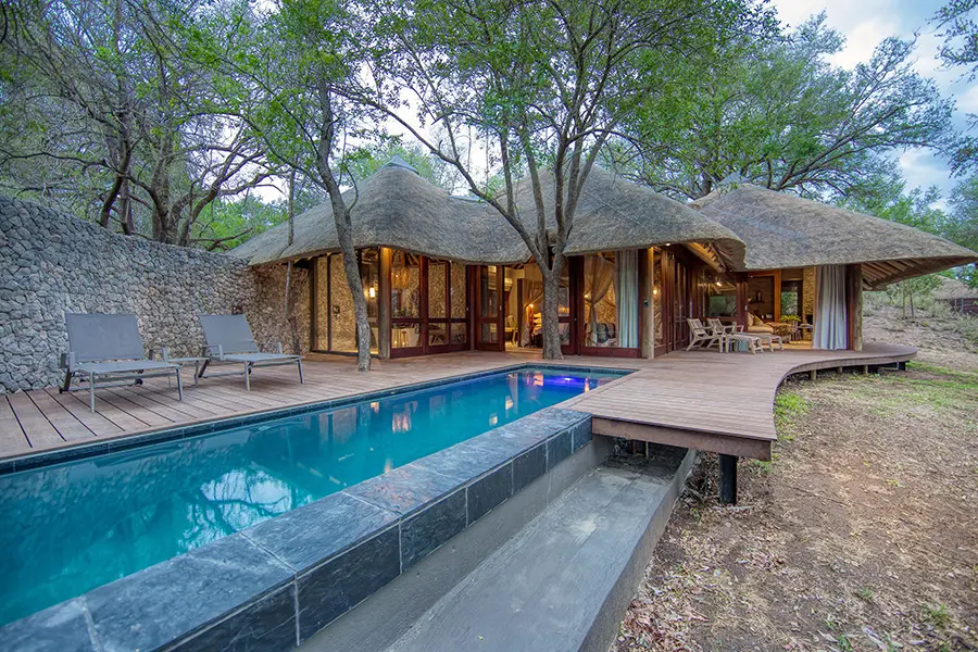 dulini-leadwood-suite-heated-pool