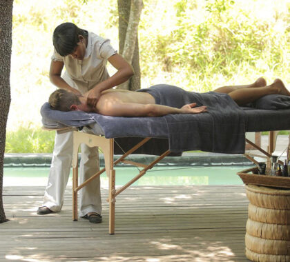 Dulini-Leadwood-massage