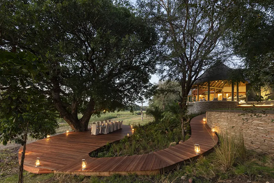 dulini-river-dining-deck