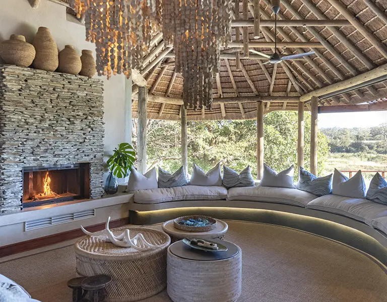 dulini-river-main-lounge