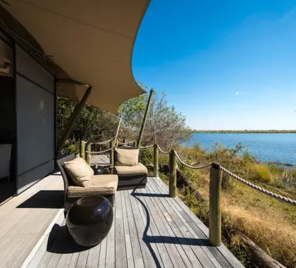 Su suite da a la laguna de Osprey.