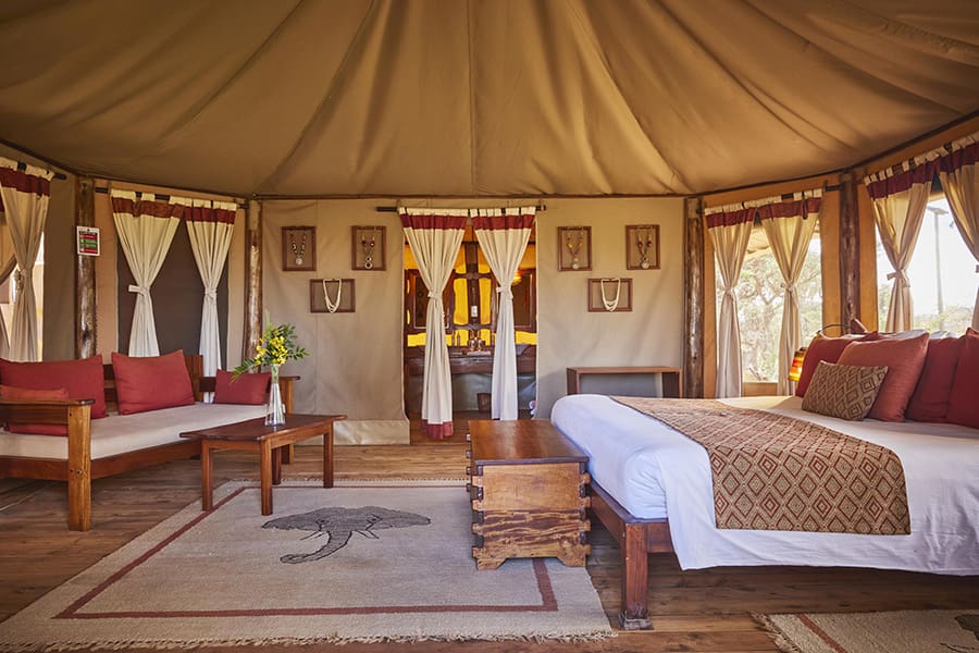 Una lujosa suite en tienda es lo más destacado del Elephant Bedroom Camp. 