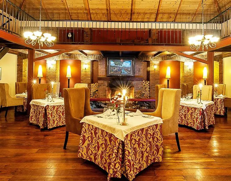 Arusha Coffee Lodge offers an a la carte menu.