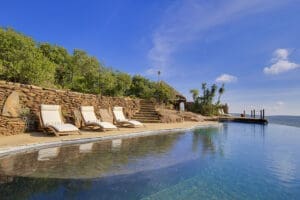 The beautiful infinity pool transports you into the African plains and is an ideal spot to relax during the day.