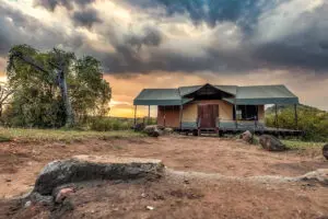 El exterior de su tienda en el Campamento de Migración del Serengeti.