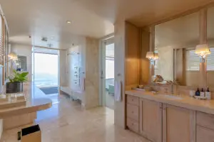 The en suite bathroom at Ellerman Villa One.