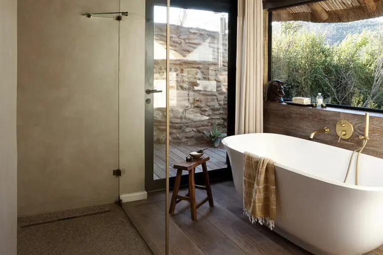 Cuarto de baño en el Kwandwe Great Fish River Lodge Kwandwe Private Game Reserve en Sudáfrica.