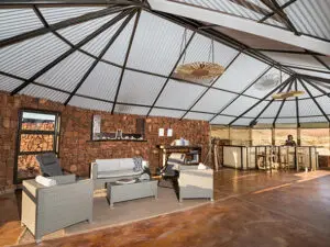 Modern design, organic materials & contemporary furnishings conspire to create a unique ambience.