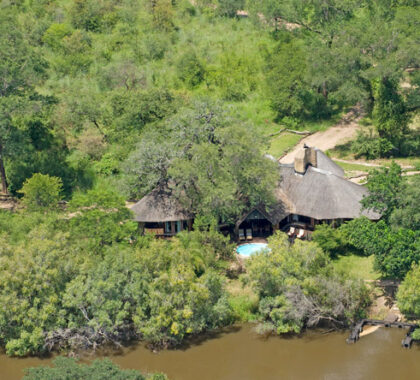 Ideal for a personalised & independent stay in Victoria Falls, Chuma House overlooks the Zambezi River.