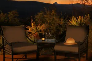 Siéntate en tu terraza y disfruta de la puesta de sol.