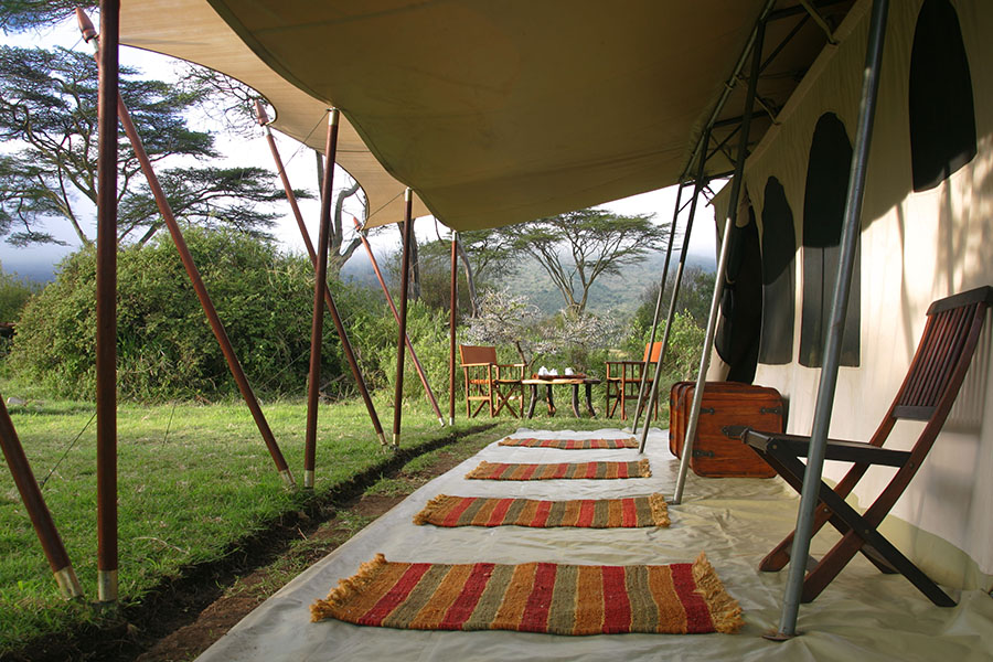 family-tent-verandah-and-table-setting-at-saruni-wild