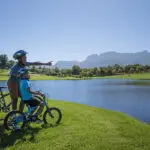 Los niños pueden disfrutar del ciclismo en senderos de ocio.