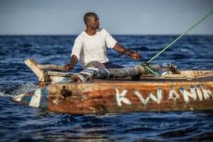 Las tripulaciones de pescadores ofrecen la cocina más fresca. 