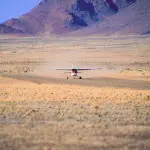Las pistas de aterrizaje son rudimentarias, pero los pilotos tienen mucha experiencia.