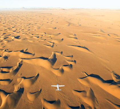 Fly-In Safari over the Desert