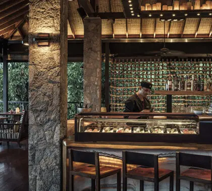 Le ZEZ Lounge Sushi Bar.