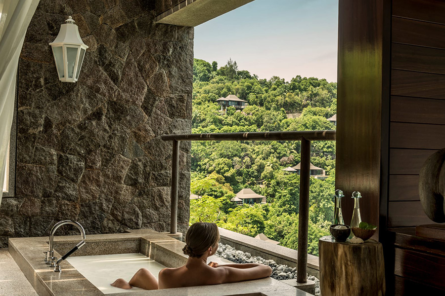 Four-Seasons-Resort-Seychelles-bath-witha.-view