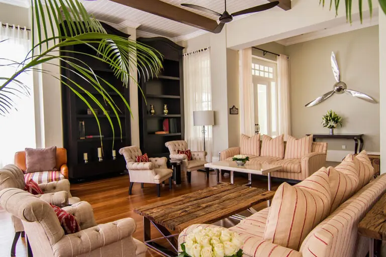 Elegantemente amueblado con una decoración contemporánea y chic.