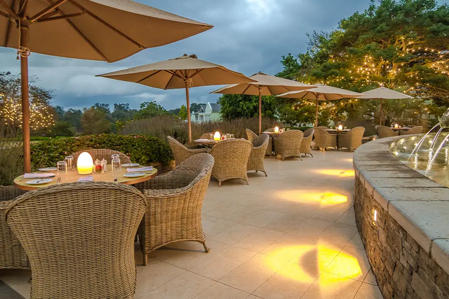 hemingways_nairobi_dining