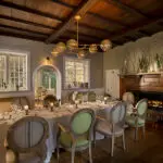 Cena de lujo en uno de los restaurantes que se ofrecen.