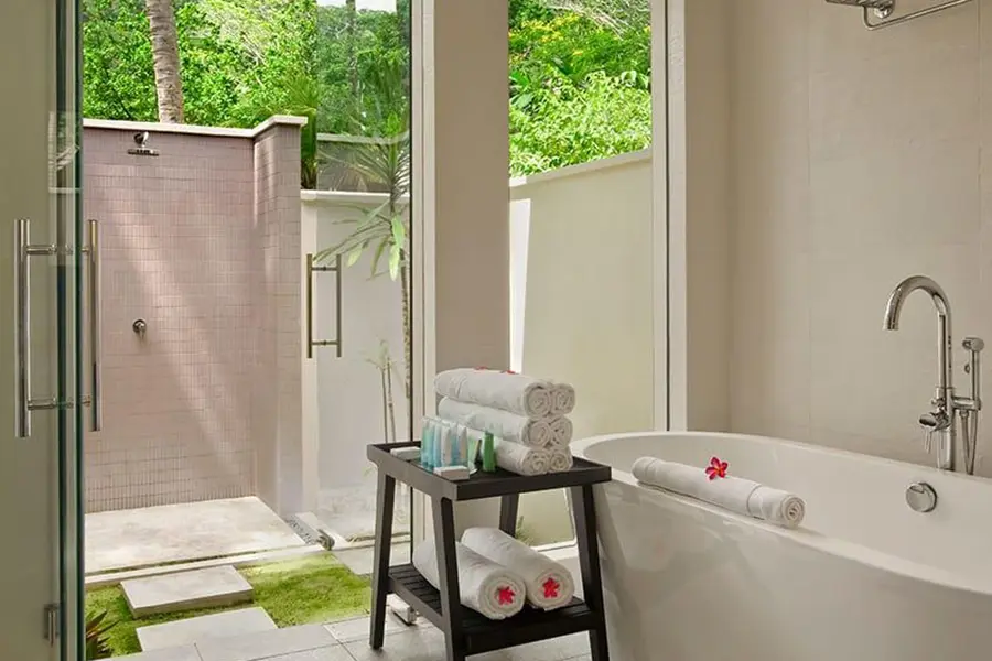 hilton-seychelles-labriz-king_garden_villa_baño