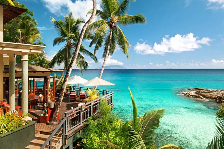 Spectacular views from the bar | Hilton Seychelles Northolme Resort 