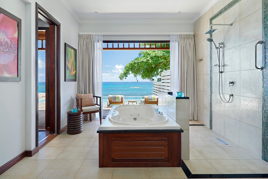 Hilton-Seychelles-Northolme-Resort---Pool-Villa-bathroom-d