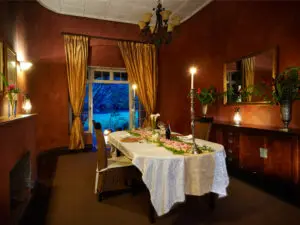 Local fresh produce & a seasonal menu ensure a wonderful dining experience at Huntingdon House.