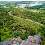El Hotel Ilala Lodge está en el corazón de las cataratas Victoria.