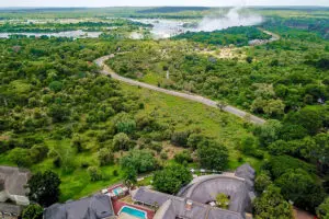 El Hotel Ilala Lodge está en el corazón de las cataratas Victoria.
