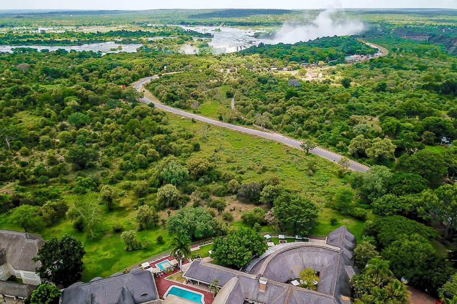 Ilala Lodge Hotel is in the heart of Victoria Falls.
