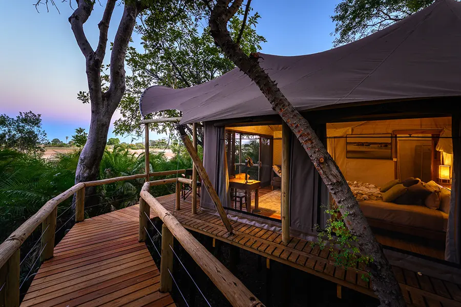 jao-reserve-accommodation-jacana-camp-rooms-37